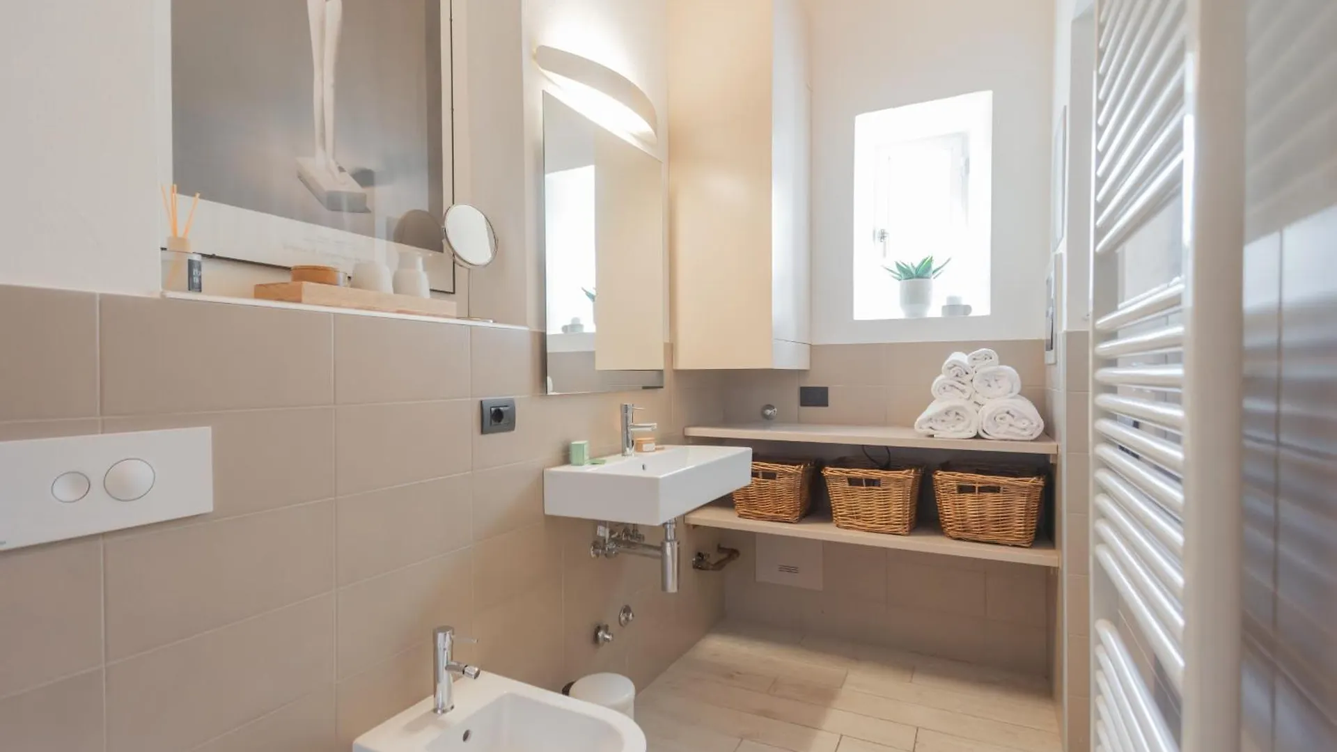 Apartment The Printers Home By Rent All Como