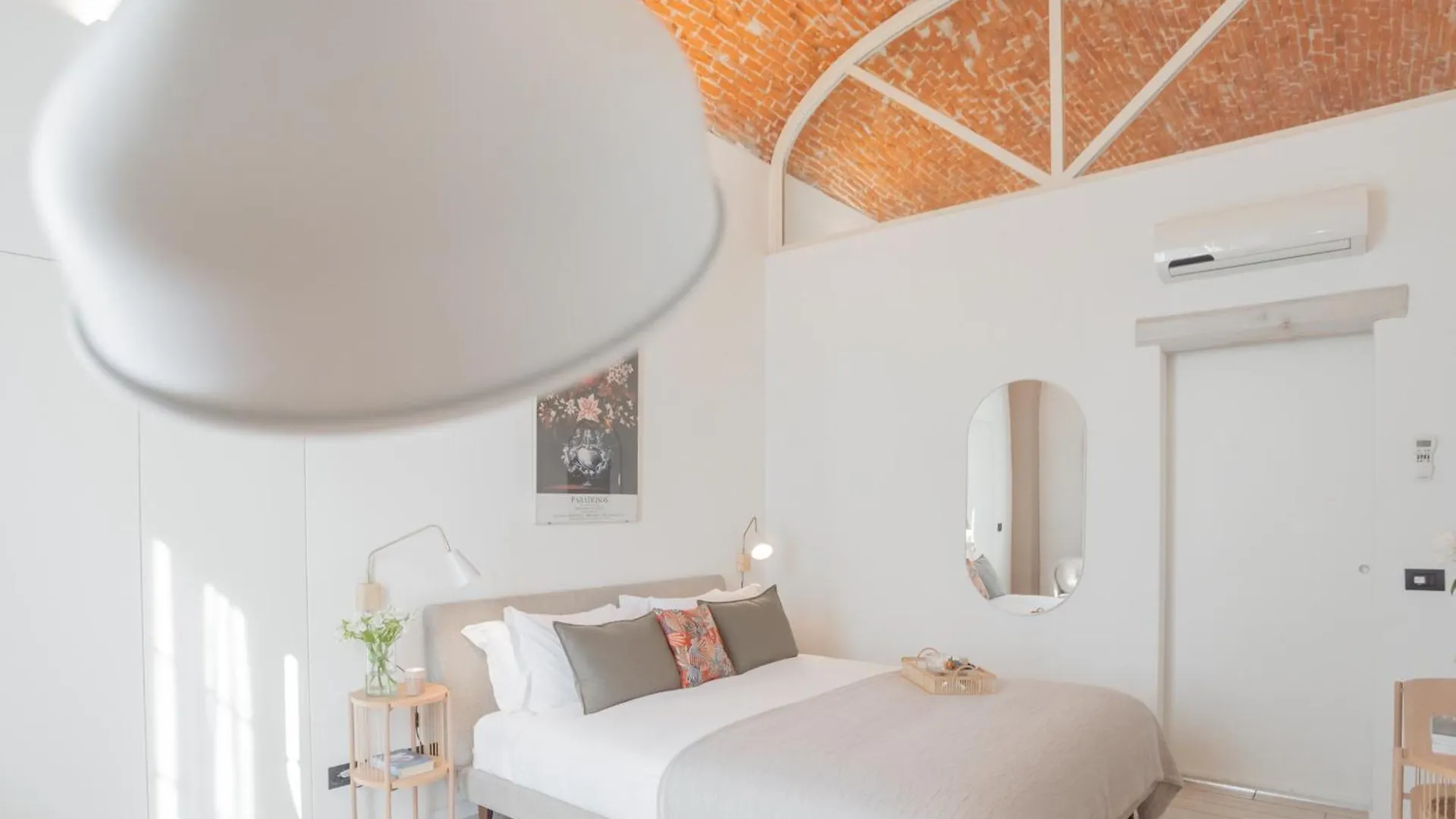 The Printers Home By Rent All Como Apartment